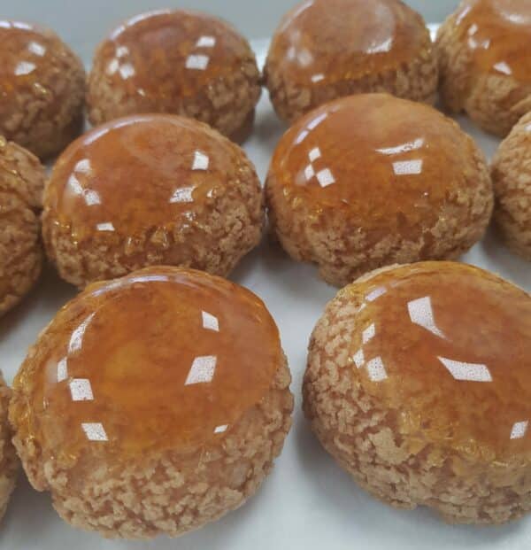Mini choux creme patissiere